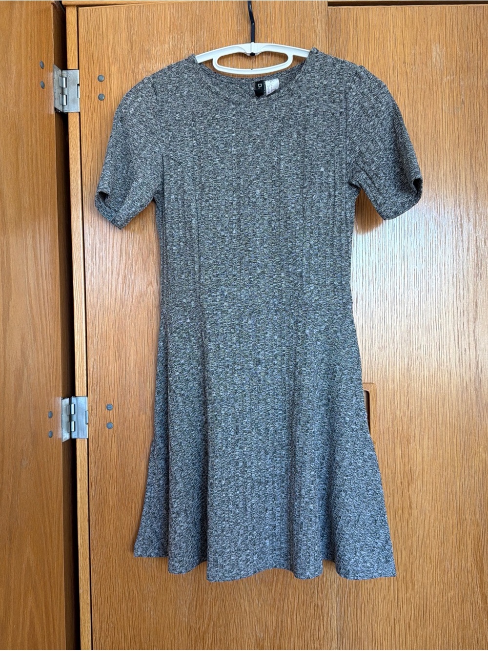 H&M Gray Knit Fit-and-Flare Short Sleeve Dress
